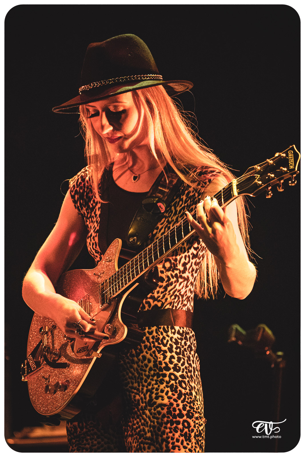 L'HISTOIRE DU ROCK EN 13 GUITARES